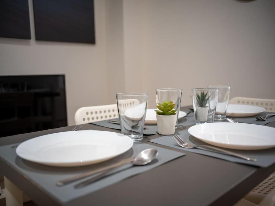Appartement Tout Equipe Au Coeur Du Panier Vieux Port Marseille Eksteriør bilde
